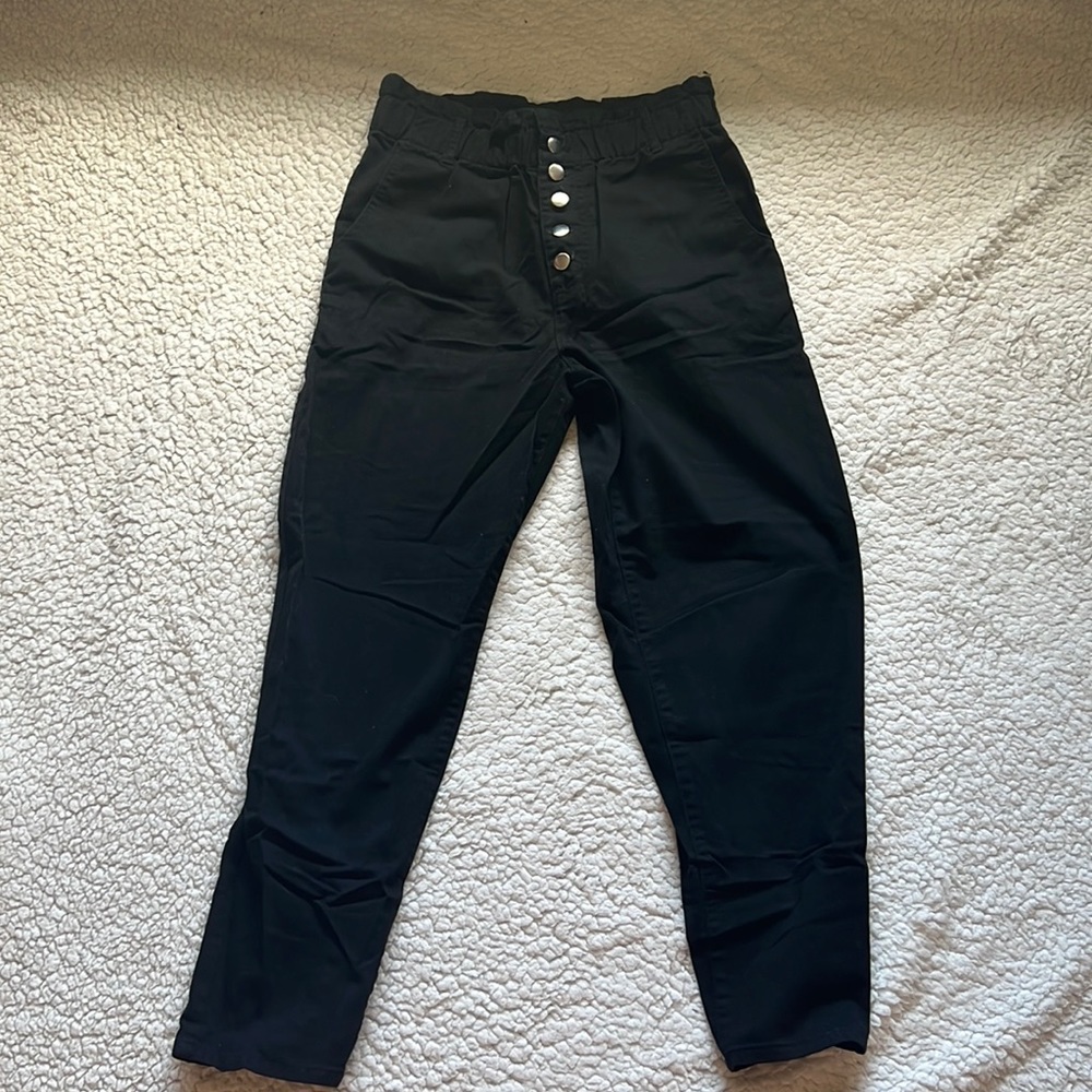 Black cargo pants size M waist 15in hips 19in